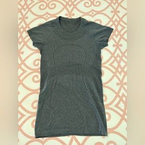Swiftly Tech Short-Sleeve Shirt Size 2